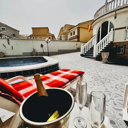 Casa Azul - Private Pool & Bbq 펜션 *